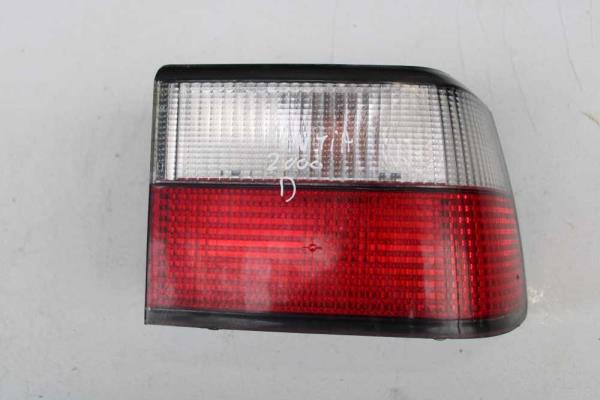 FEU ARRIERE DROIT CITROEN XANTIA 1998+ - Vue 1